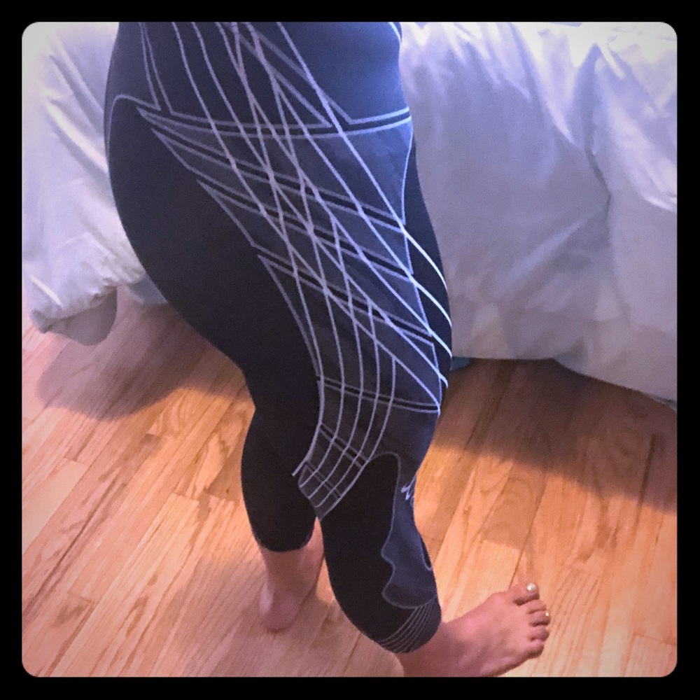 CW-X workout compression legging  XS